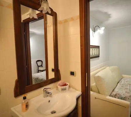 Corte Di Re Federico 4*