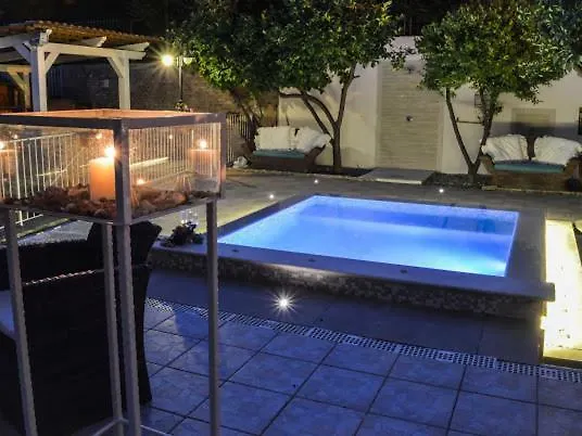 فندق مبيت وإفطار Corte Di Re Federico لاميزيا تيرمي