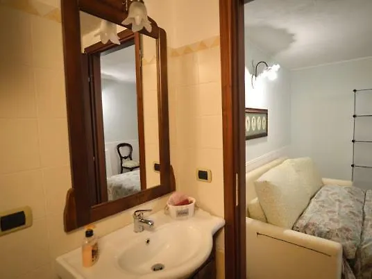 Corte Di Re Federico 4*