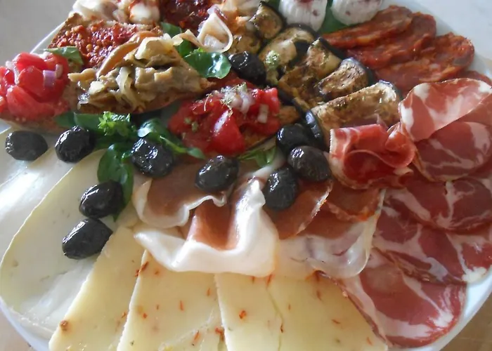 Corte Di Re Federico لاميزيا تيرمي